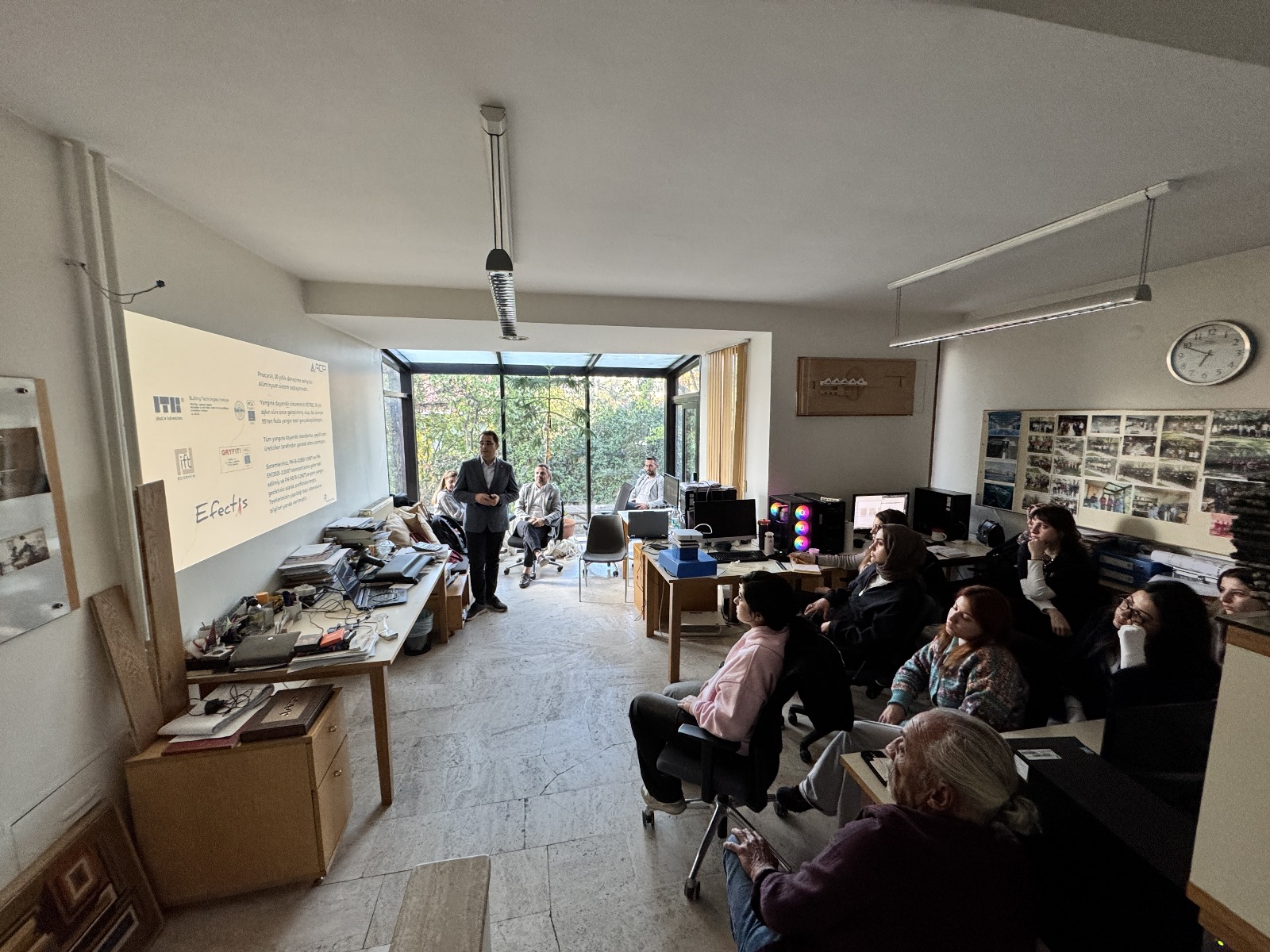 31d2b8d4-4679-42e2-91b3-ac88d82a35d1